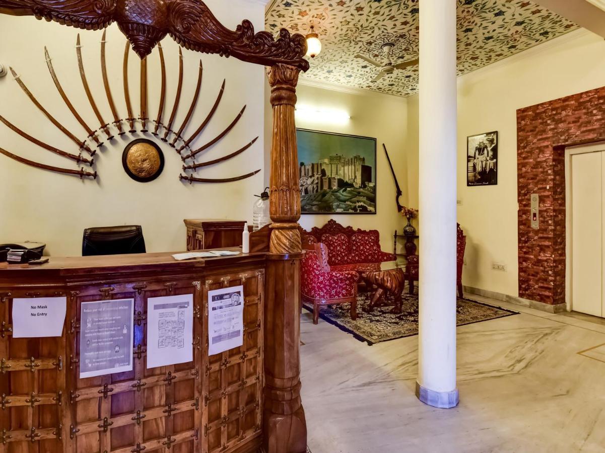 Capital O 73835 Hotel Frontier Royal & Banquet Tirath Exterior photo